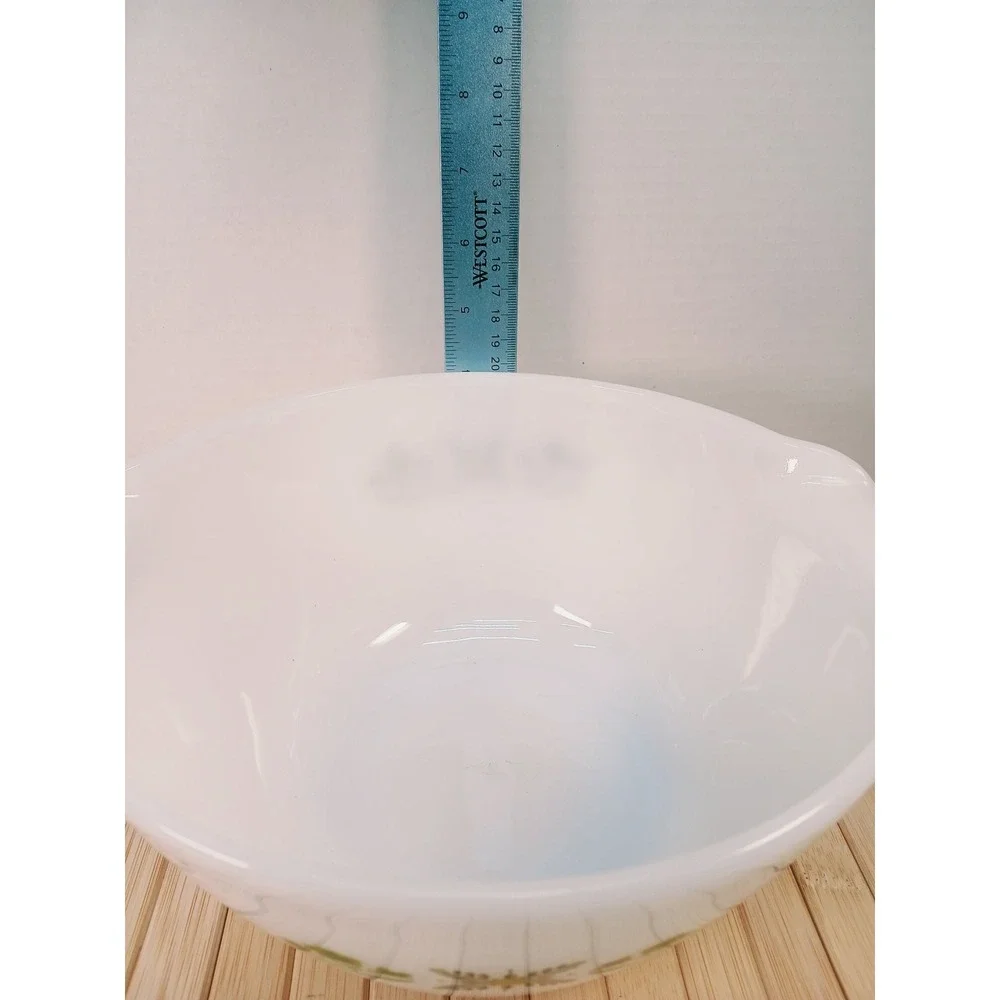 Anchor Hocking Fire-King Meadow Green Milk Glass Mixing Bowl 10.75 Inch Spouted